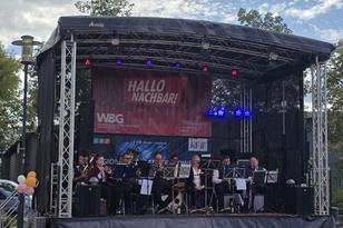 Bühne mit Bollmannmusikanten
