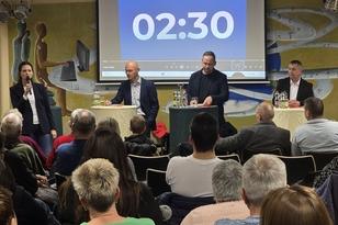 Kandidaten zur OB Wahl 2025 und Publikum