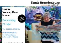 Vorleseoma mit Buch