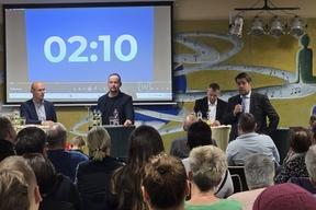 Kandidaten zur OB Wahl 2025 und Publikum